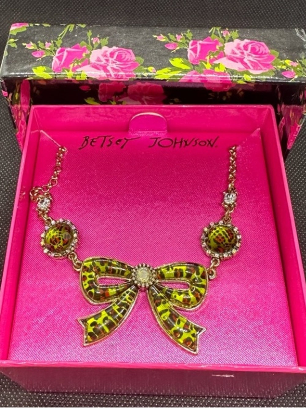 BETSEY JOHNSON Vintage Animal Print Bow & Crystals Necklace NEW NWT
